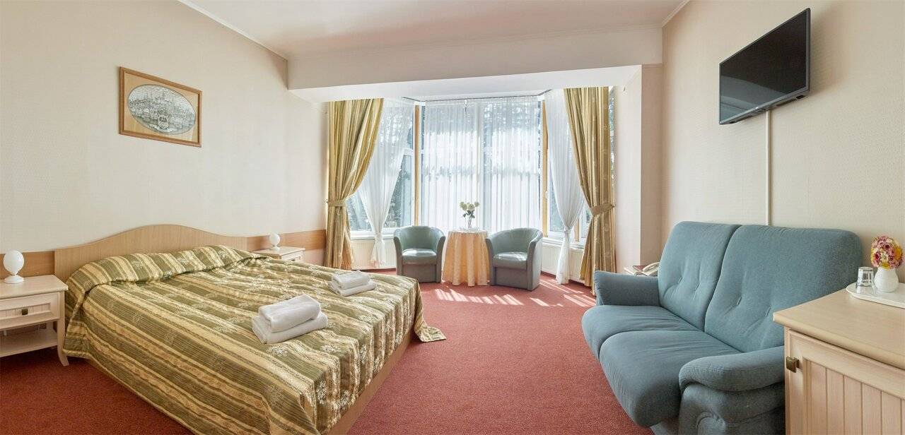Полулюкс